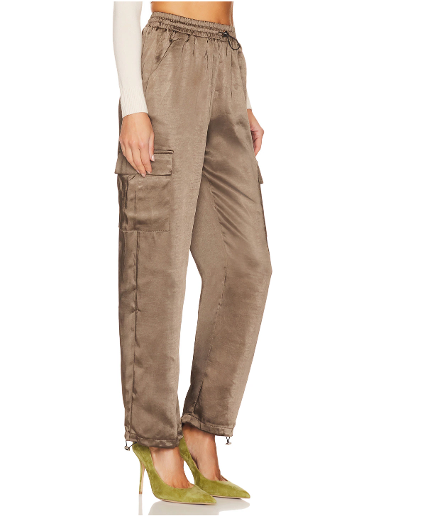 superdown_Rita_Cargo_Pants_in_Olive